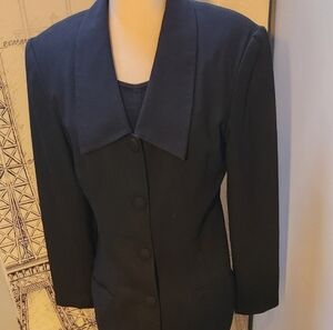 Black pant suit - Sunny Nunes - size 12
